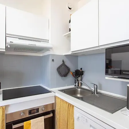 C4 - 1 Bdr Facing Sea & - Parking, Tennis & Wifi * Cannes