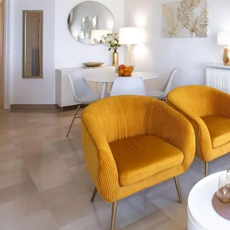 Apartment C4 - 1 Bdr Facing Sea & - Parking, Tennis & Wifi *